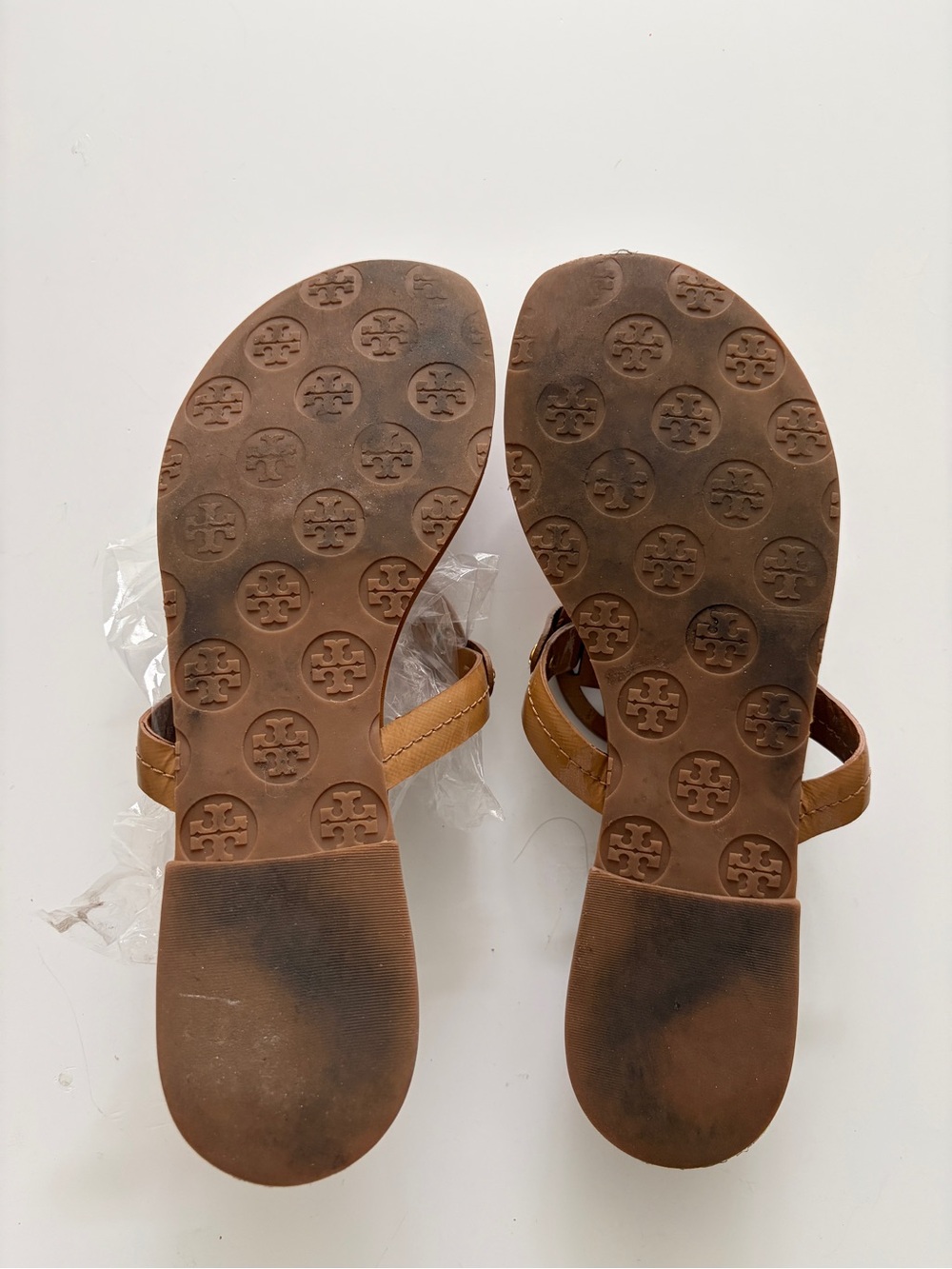 Tory Burch Tan Patent Miller Sandal - Size 8 - Picture 5 of 5